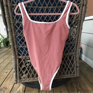 LainSnow - Sangria - Small